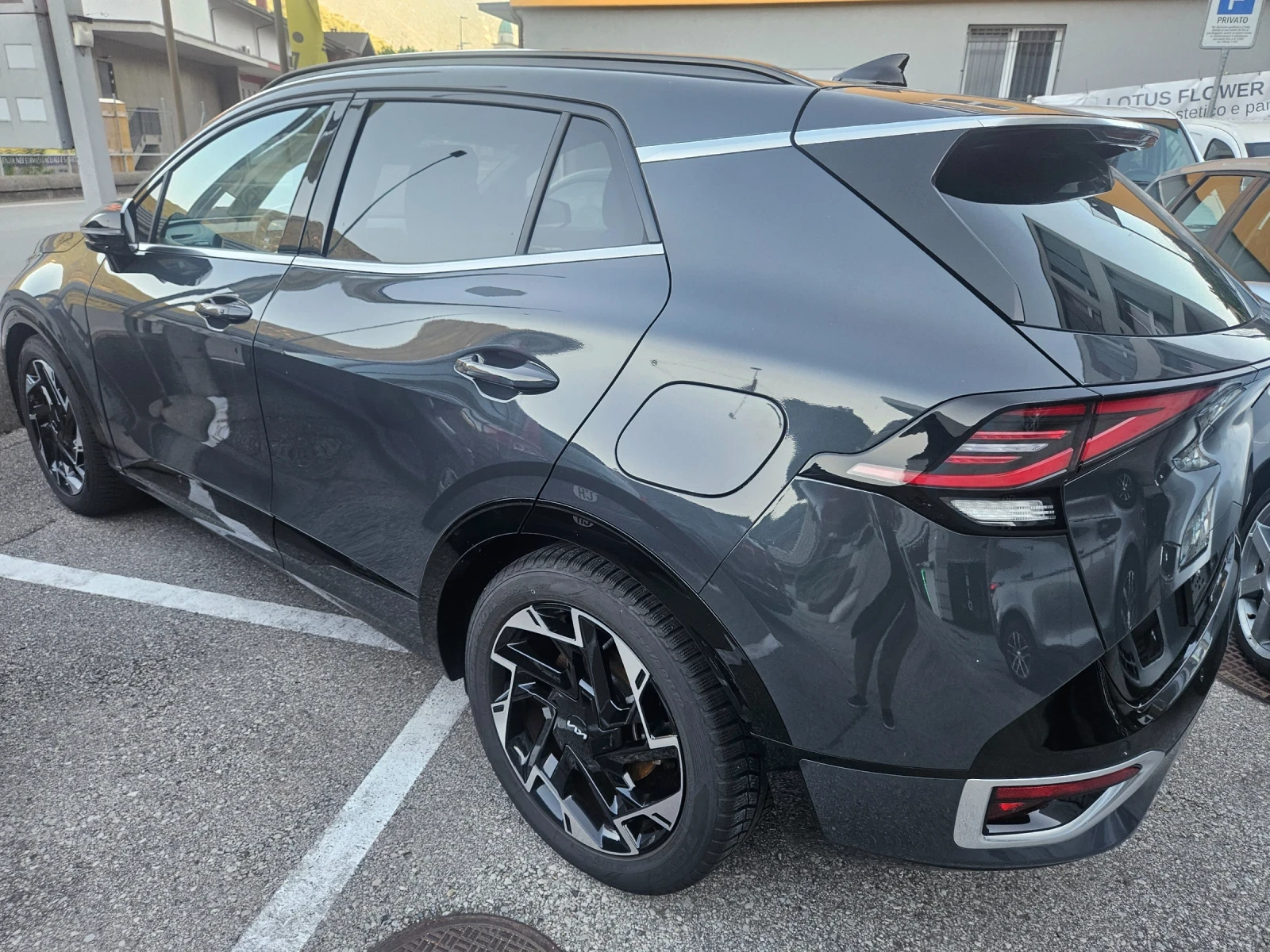 Kia Sportage, снимка 4 - Автомобили и джипове - 55138365