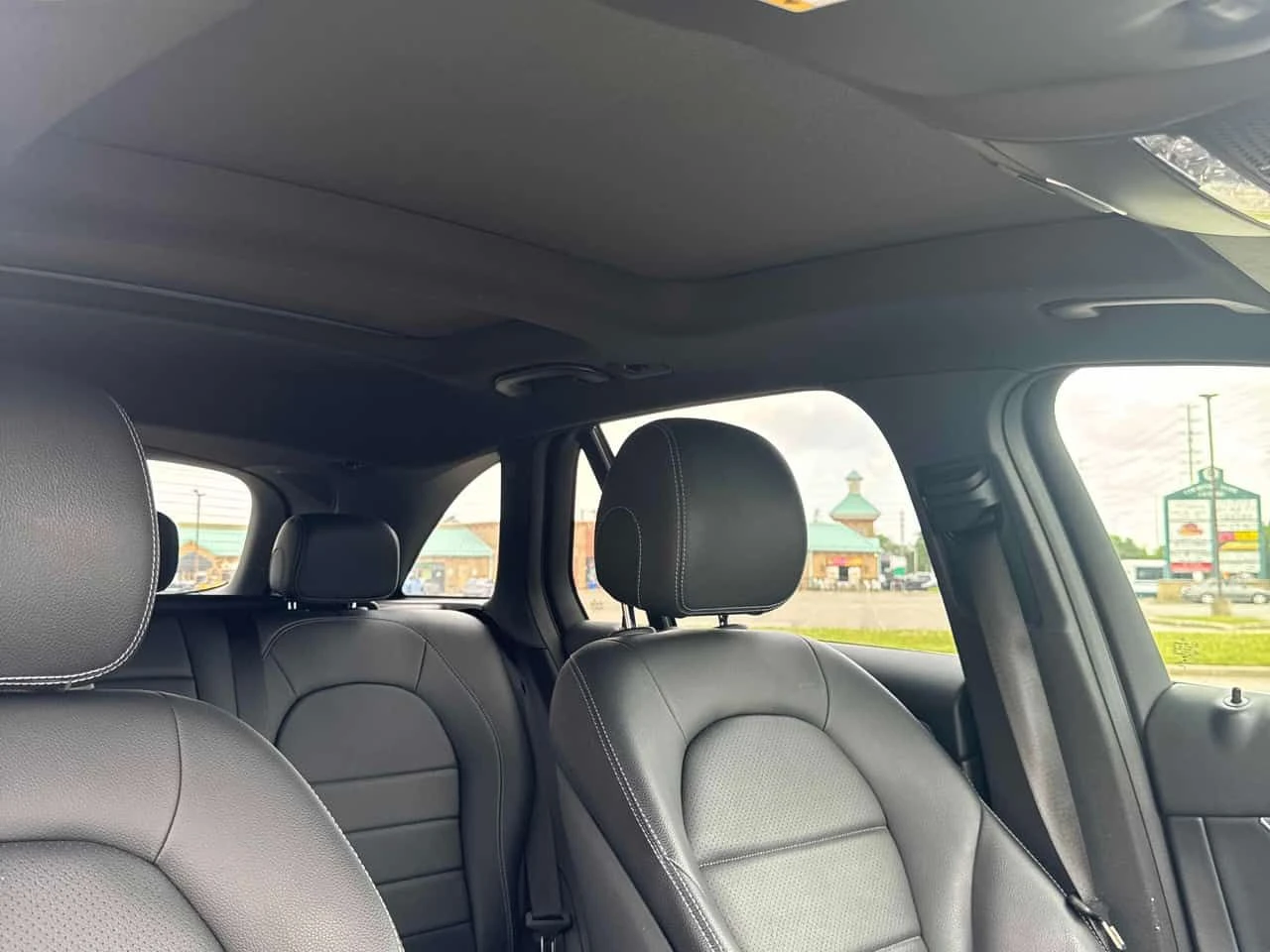 Mercedes-Benz GLC * 300 * CARFAX * ЦЕНА ДО БГ, снимка 11 - Автомобили и джипове - 55138981
