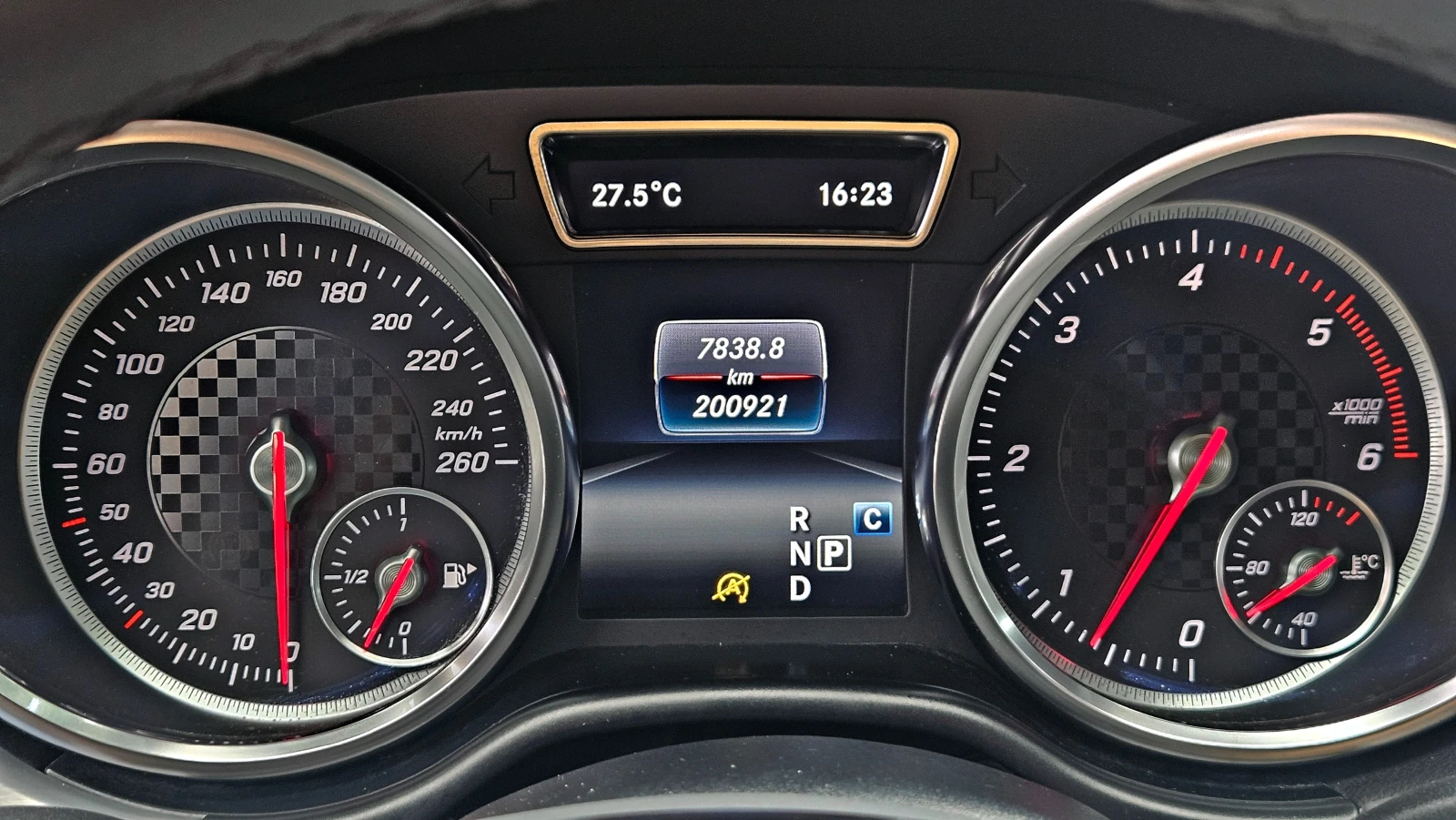 Mercedes-Benz GLE Coupe 350AMG/360CAM/HARMAN/KARDON/ПОДГРЕВ/CAR PLAY/LIZIN, снимка 9 - Автомобили и джипове - 55147483
