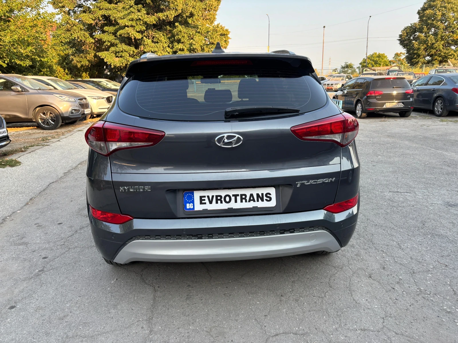 Hyundai Tucson 1, 7 CRDI Автоматик / NAVI/Камера /, снимка 5 - Автомобили и джипове - 56038364
