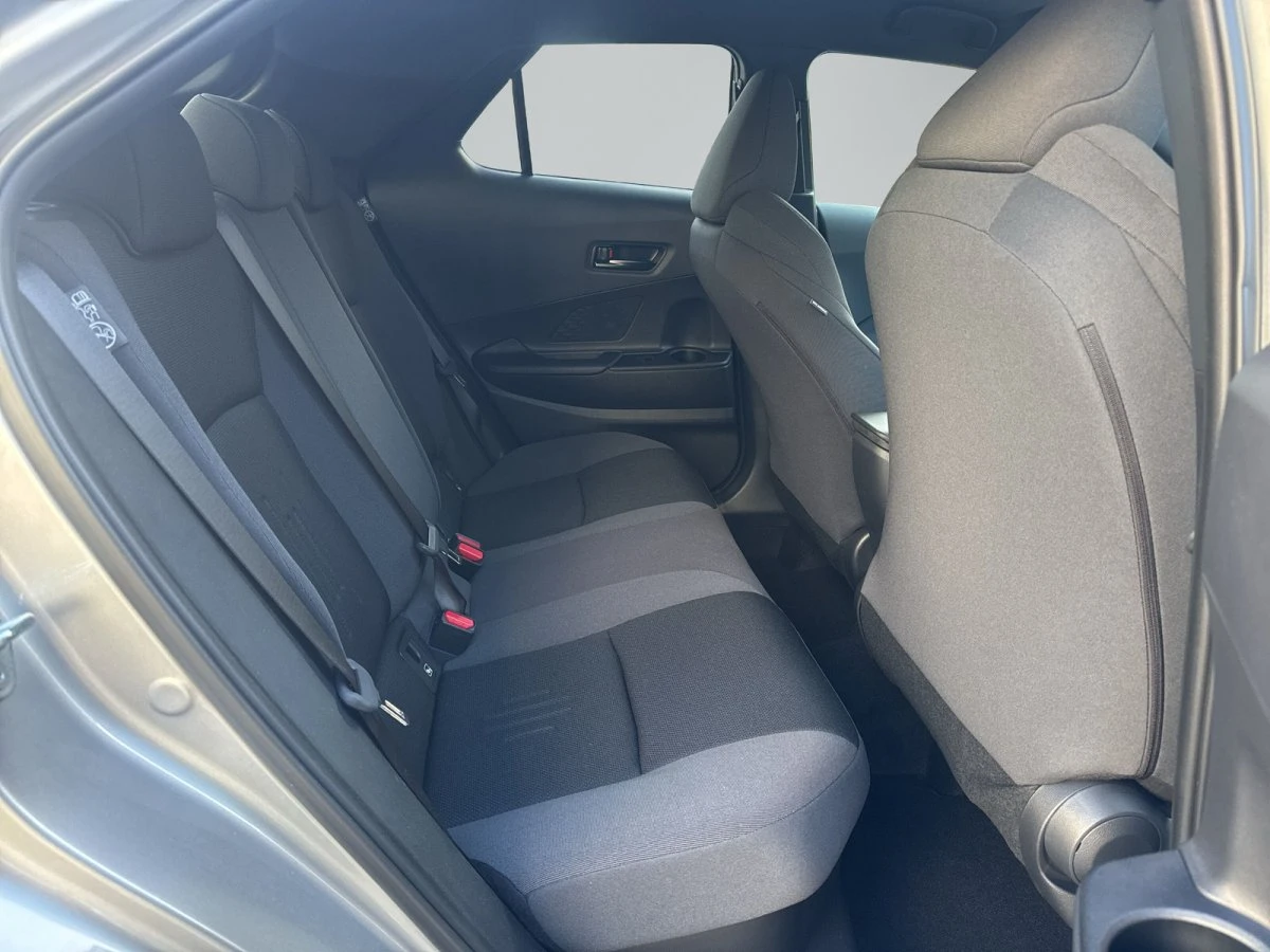 Toyota C-HR 2.0L e-HEV | 5 000 ��. | TEAM D | 4x2 | �������� | Mobile.bg � ����������� 16