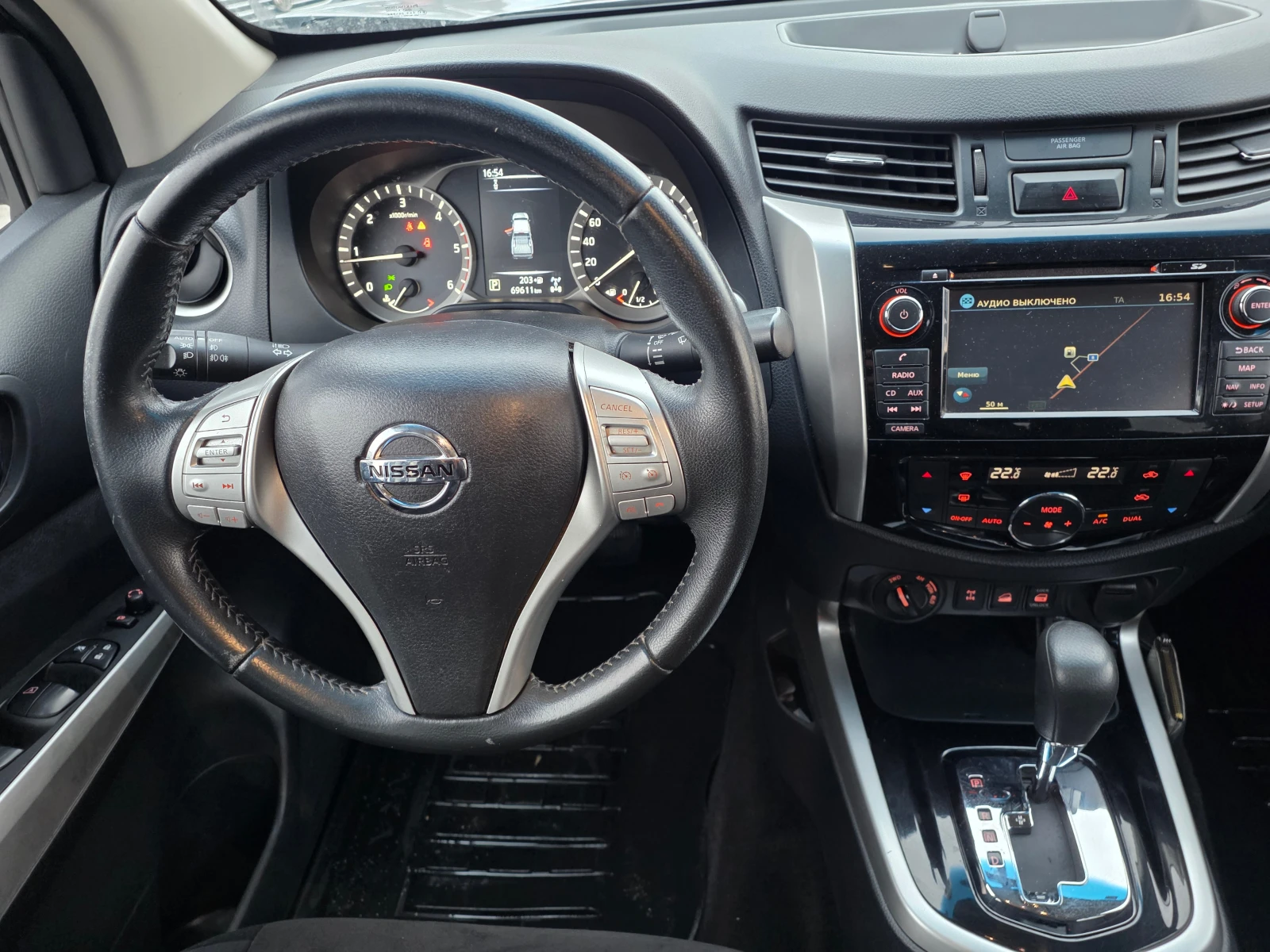 Nissan Navara 2, 3DCI-4x4-190kc, снимка 14 - Автомобили и джипове - 56741010