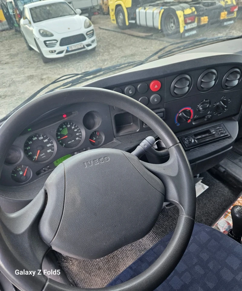 Iveco Daily, снимка 5 - Бусове и автобуси - 48522542