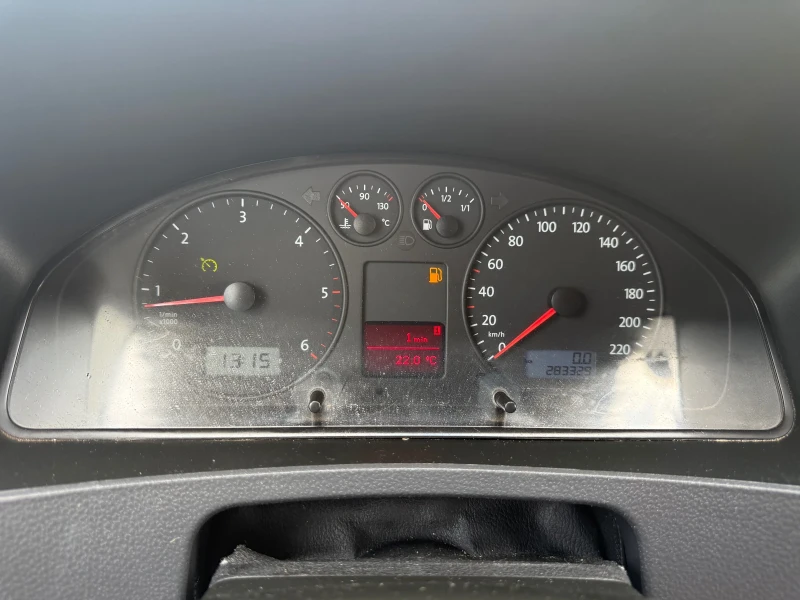 VW Transporter T5, 2.5TDI, L2, 5 местен, снимка 10 - Бусове и автобуси - 52544097