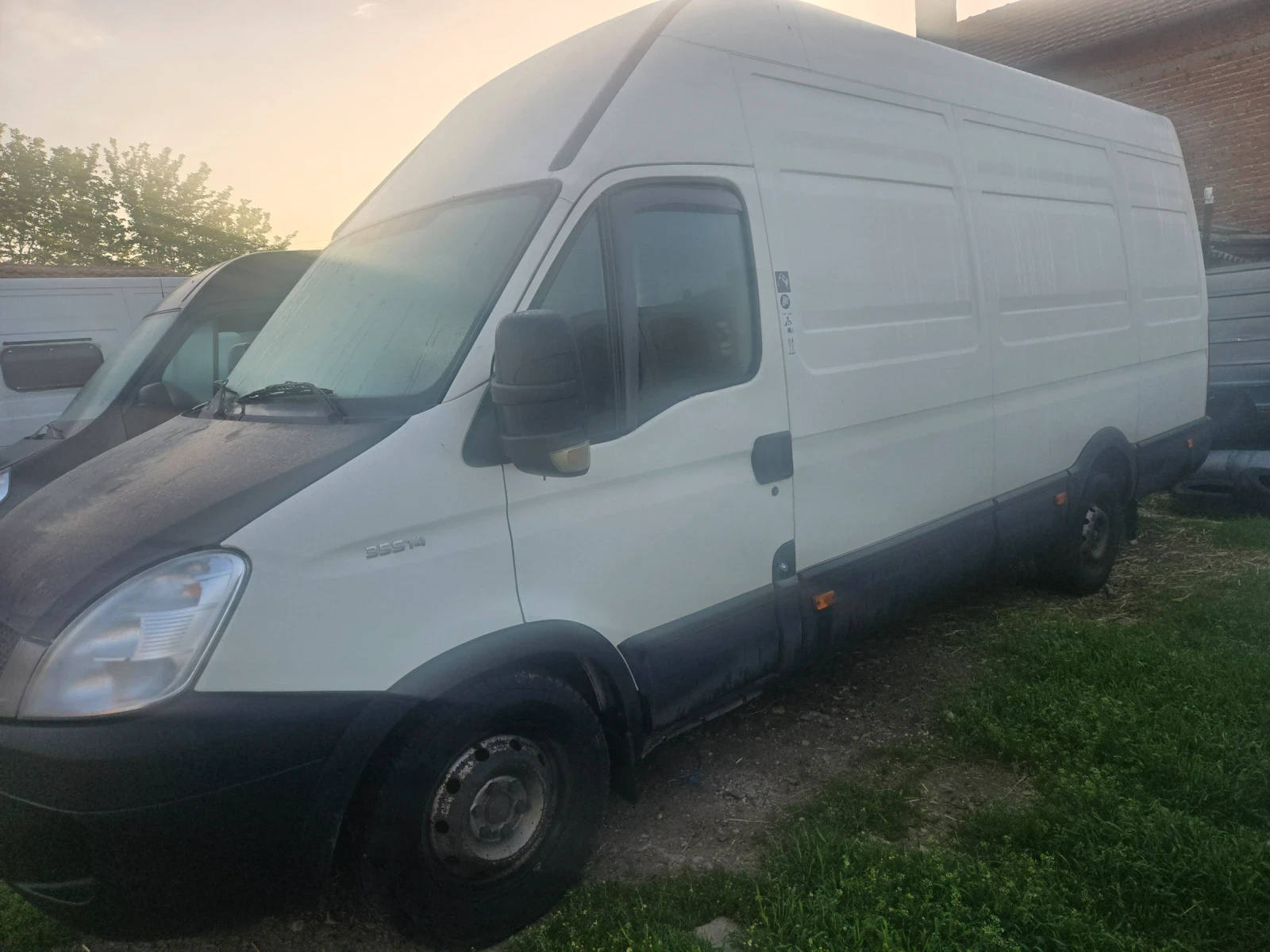 Iveco 35s13 S 14 140 коня макси може ина изплащане прес ТБИ ба, снимка 2 - Бусове и автобуси - 54513705