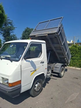 Nissan Trade, снимка 3