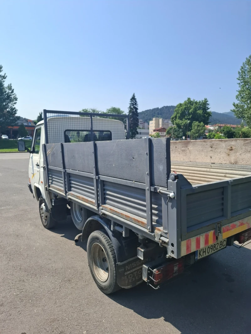 Nissan Trade, снимка 9 - Камиони - 52357784