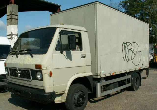 Mercedes-Benz 814 817 на части, снимка 3 - Камиони - 25770913