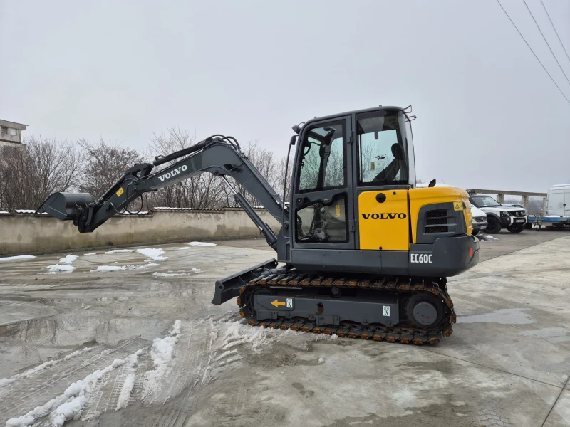 Багер Volvo EC60C, снимка 1 - Индустриална техника - 48718362