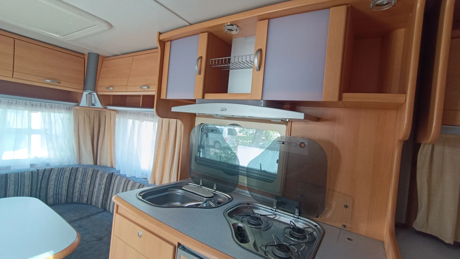 Каравана TEC Tour Edition 490, снимка 10 - Каравани и кемпери - 55788594