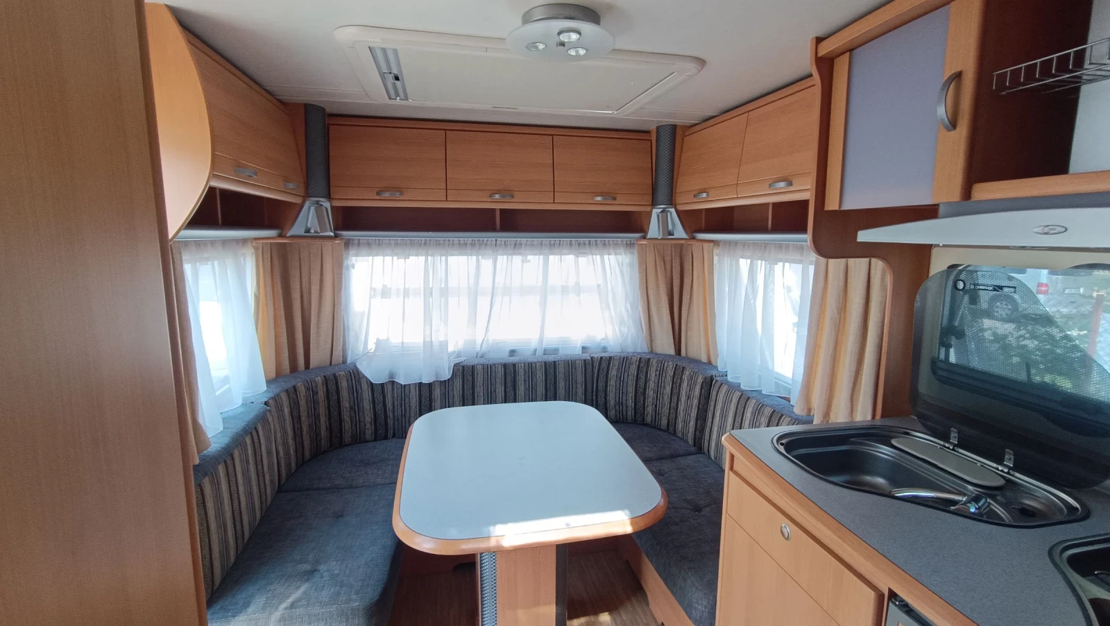 Каравана TEC Tour Edition 490, снимка 9 - Каравани и кемпери - 55788594