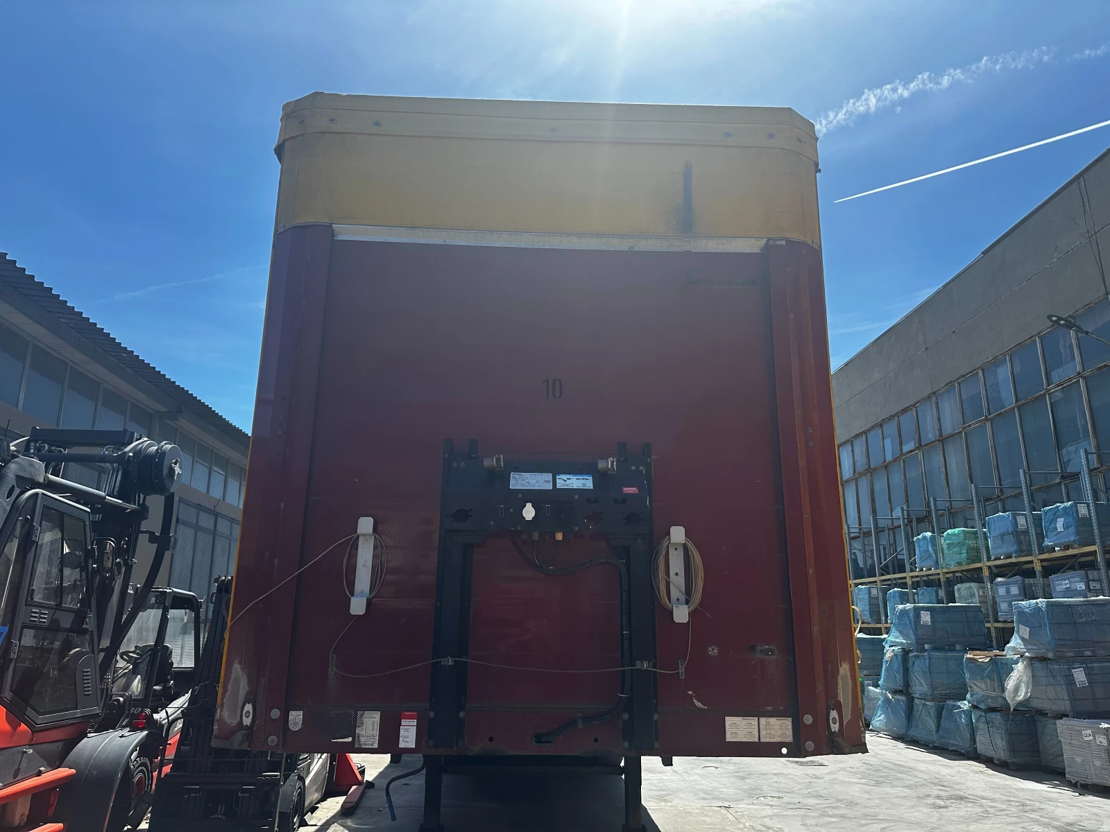 Полуремарке Schwarzmuller W-Serie, снимка 2 - Ремаркета - 54331509