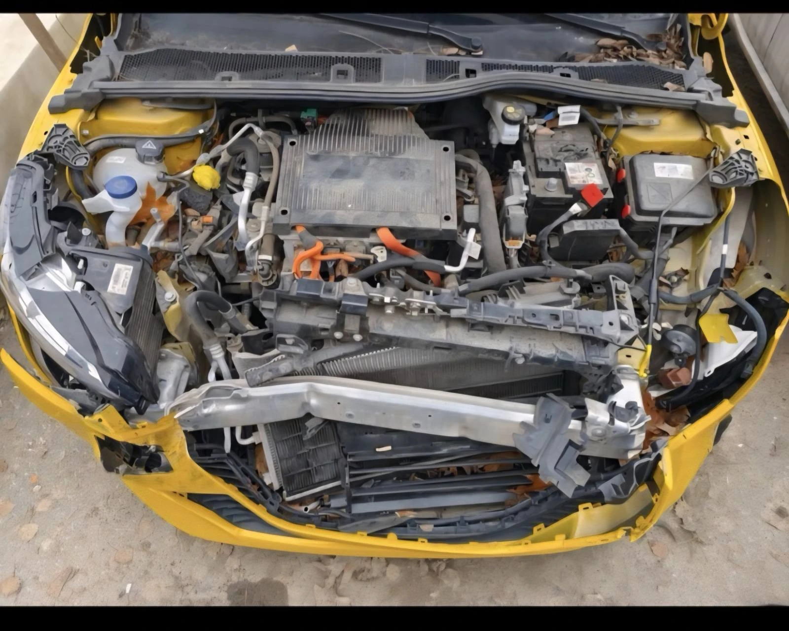 PEUGEOT e-208 �� ���������� ���������  | Mobile.bg � ����������� 3