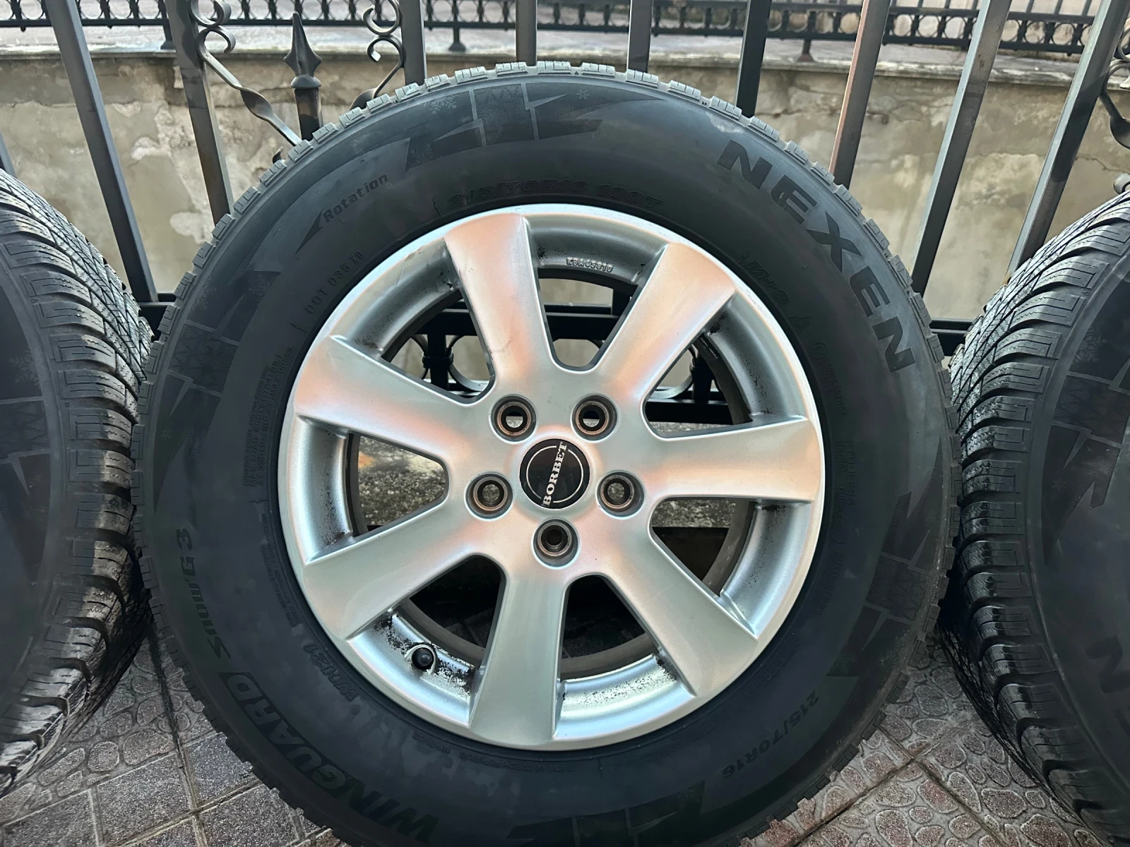    215/70R16  BMW X3 | Mobile.bg   4