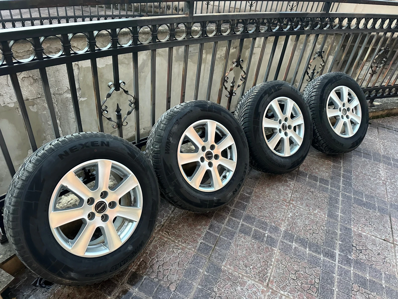    215/70R16  BMW X3 | Mobile.bg   3