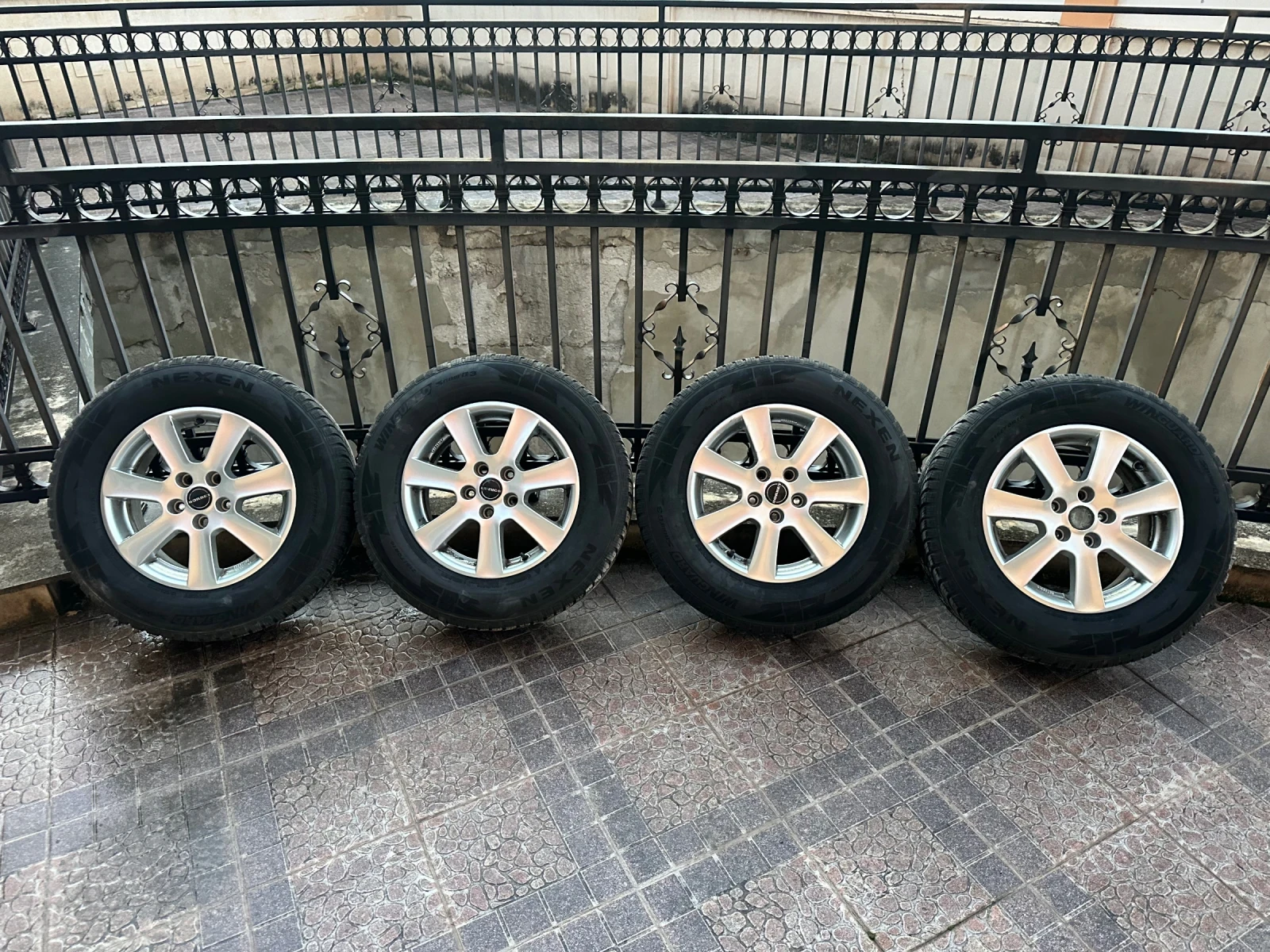    215/70R16  BMW X3 | Mobile.bg   1