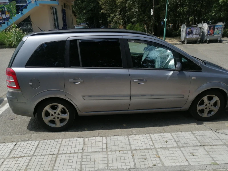 Opel Zafira 1.6i, снимка 3 - Автомобили и джипове - 46715761