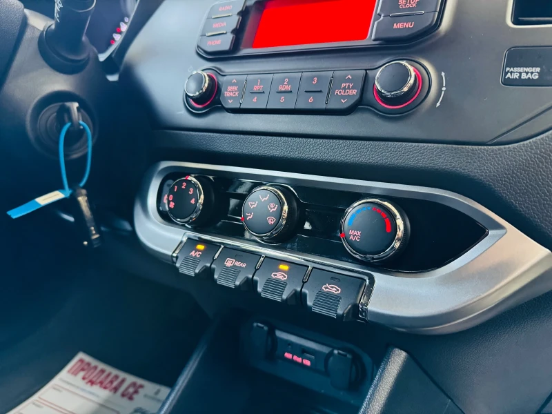 Kia Rio * KLIMA* 2012г* 1.4CRDI* 90ks* , снимка 15 - Автомобили и джипове - 50868033