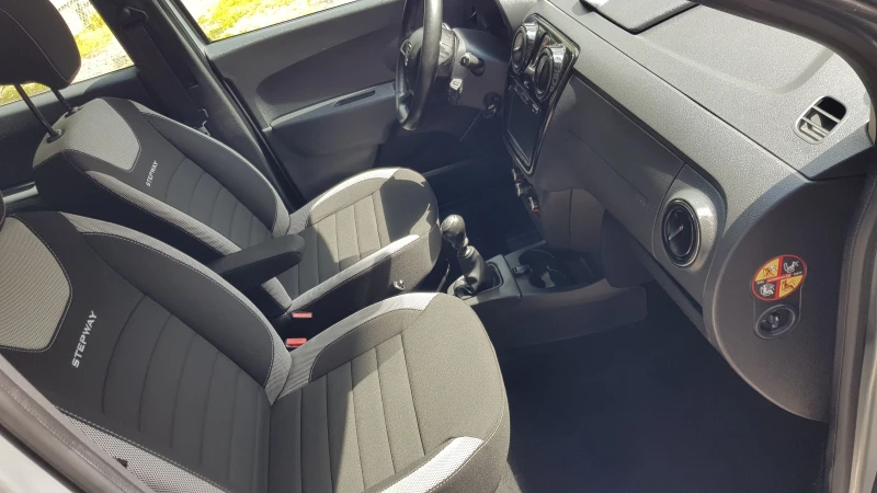 Dacia Lodgy steplay 1.3TCE 130p.s, снимка 10 - Автомобили и джипове - 51657746