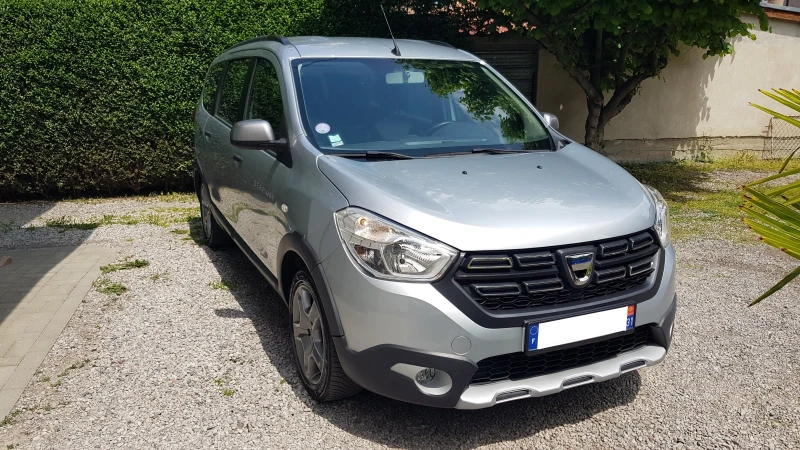 Dacia Lodgy steplay 1.3TCE 130p.s, снимка 2 - Автомобили и джипове - 51657746
