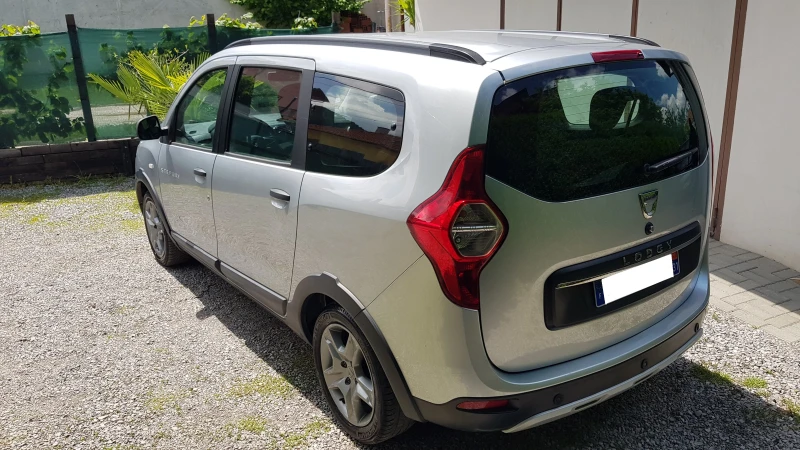 Dacia Lodgy steplay 1.3TCE 130p.s, снимка 4 - Автомобили и джипове - 51657746