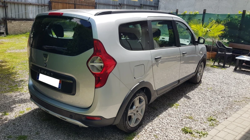 Dacia Lodgy steplay 1.3TCE 130p.s, снимка 3 - Автомобили и джипове - 51657746