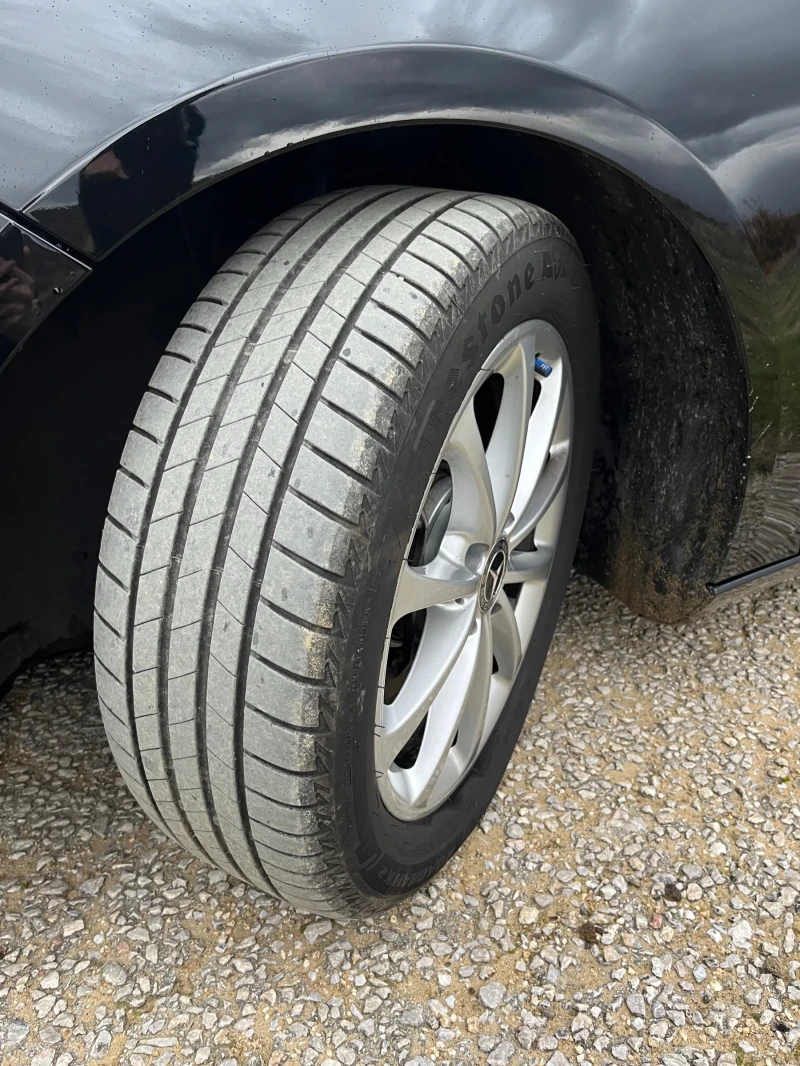 Mercedes-Benz A 180 * Нави* Камера* Асистенти, снимка 14 - Автомобили и джипове - 52677385