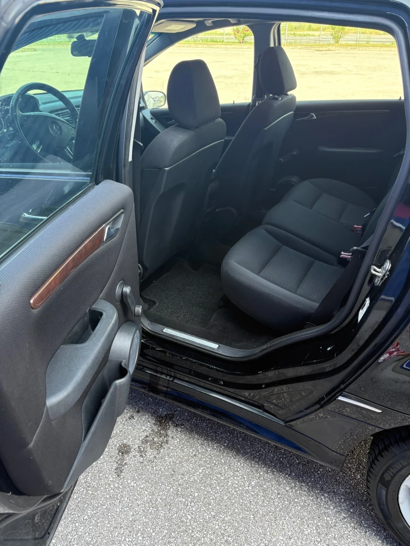 Mercedes-Benz B 200 2.0D * NAVI* 6 скорости, снимка 13 - Автомобили и джипове - 52804201