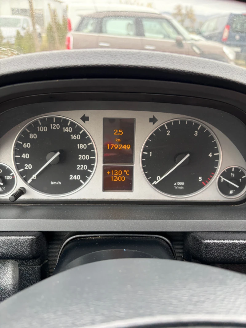 Mercedes-Benz B 200 2.0D * NAVI* 6 скорости, снимка 8 - Автомобили и джипове - 52804201