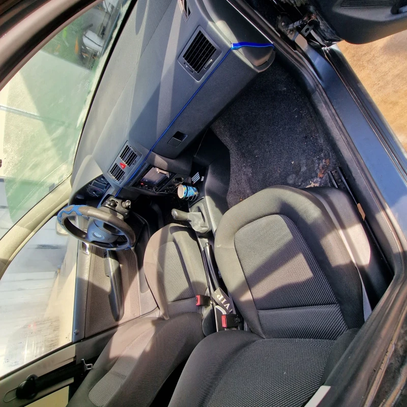 Skoda Fabia 1.4 16v, снимка 8 - Автомобили и джипове - 52844890