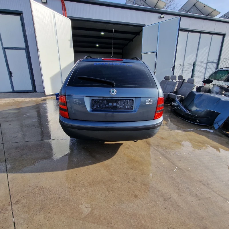 Skoda Fabia 1.4 16v, снимка 6 - Автомобили и джипове - 52844890
