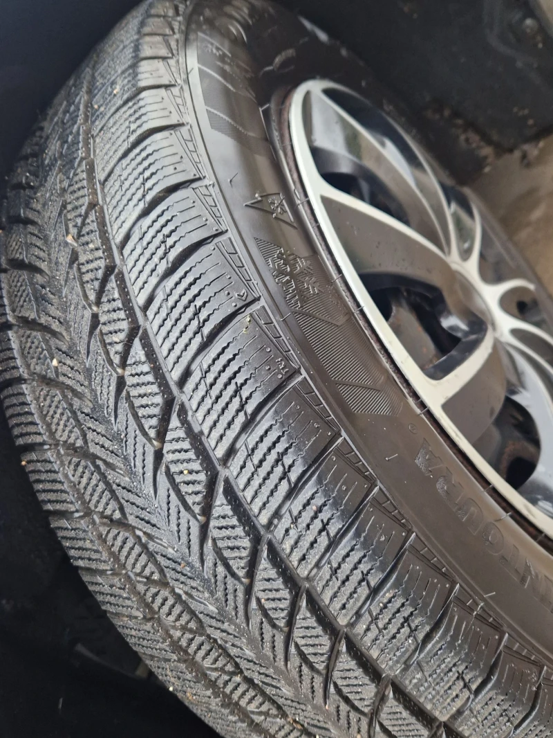 VW Golf 1.9TDI 101к.с., снимка 11 - Автомобили и джипове - 52869322