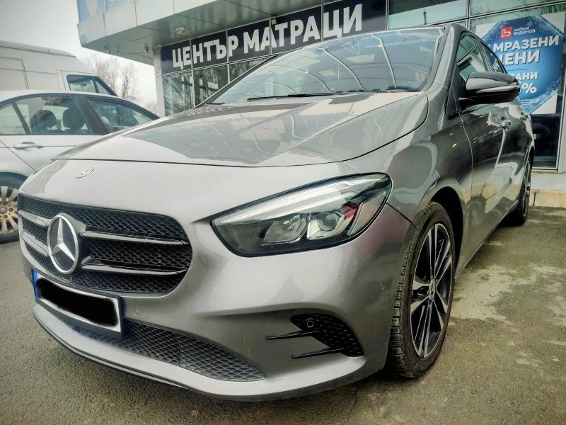 Mercedes-Benz A 200 Ambient* Cameras* Lane Assist* Full Led, снимка 2 - Автомобили и джипове - 53211938