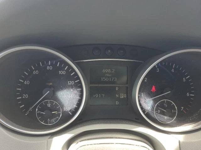 Mercedes-Benz ML 550 4MATIC - изображение 9