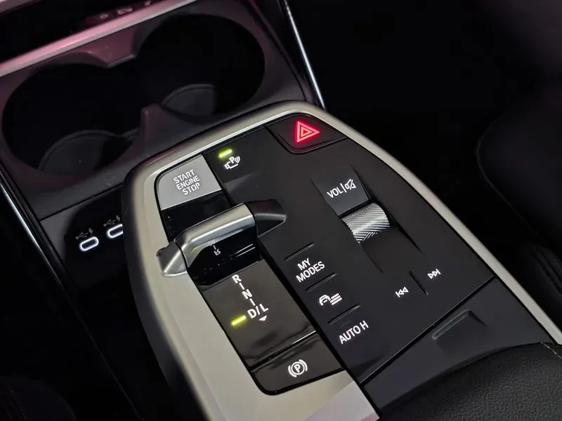 BMW 220 Active Tourer (U06) 220I Luxury, снимка 9 - Автомобили и джипове - 55110302