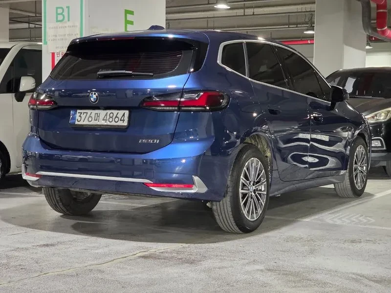 BMW 220 Active Tourer (U06) 220I Luxury, снимка 2 - Автомобили и джипове - 55110302