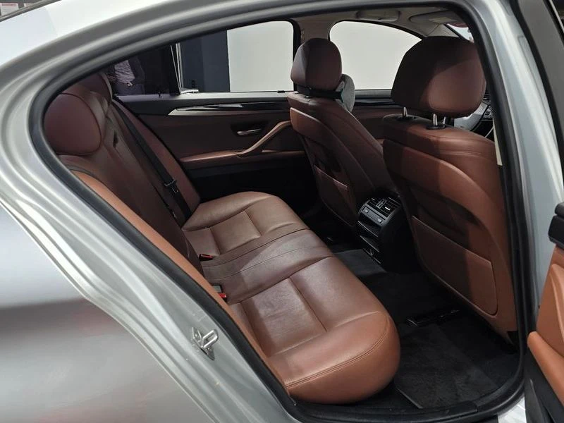 BMW 520 520d xDrive M Aero Dynamic| 190к.с.| ВКЛ.ТЕХНОТЕСТ, снимка 11 - Автомобили и джипове - 55217458