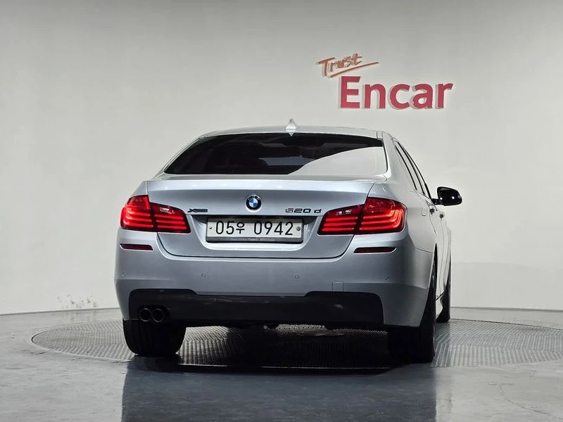 BMW 520 520d xDrive M Aero Dynamic| 190к.с.| ВКЛ.ТЕХНОТЕСТ, снимка 4 - Автомобили и джипове - 55217458