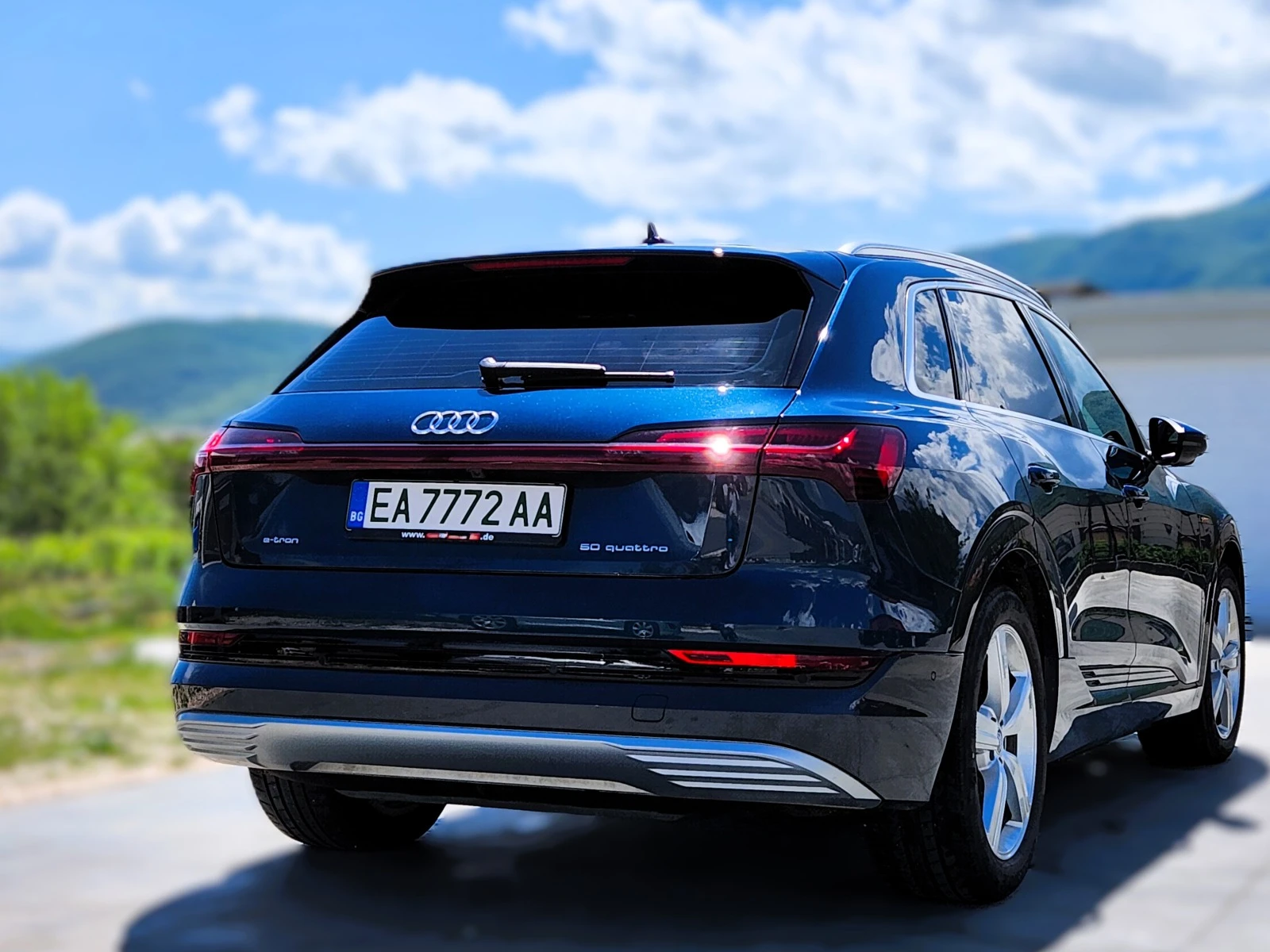 Audi E-Tron 50, ГАРАНЦИЯ, PANO, AMBIENT, CAMERA - изображение 6