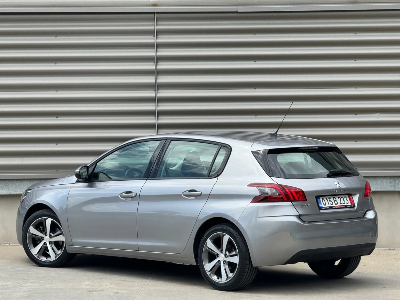 Peugeot 308 1.5 D 130 К.С. 2020 Г. 83 000 КМ. ЕВРО 6 КАТО НОВА - изображение 4