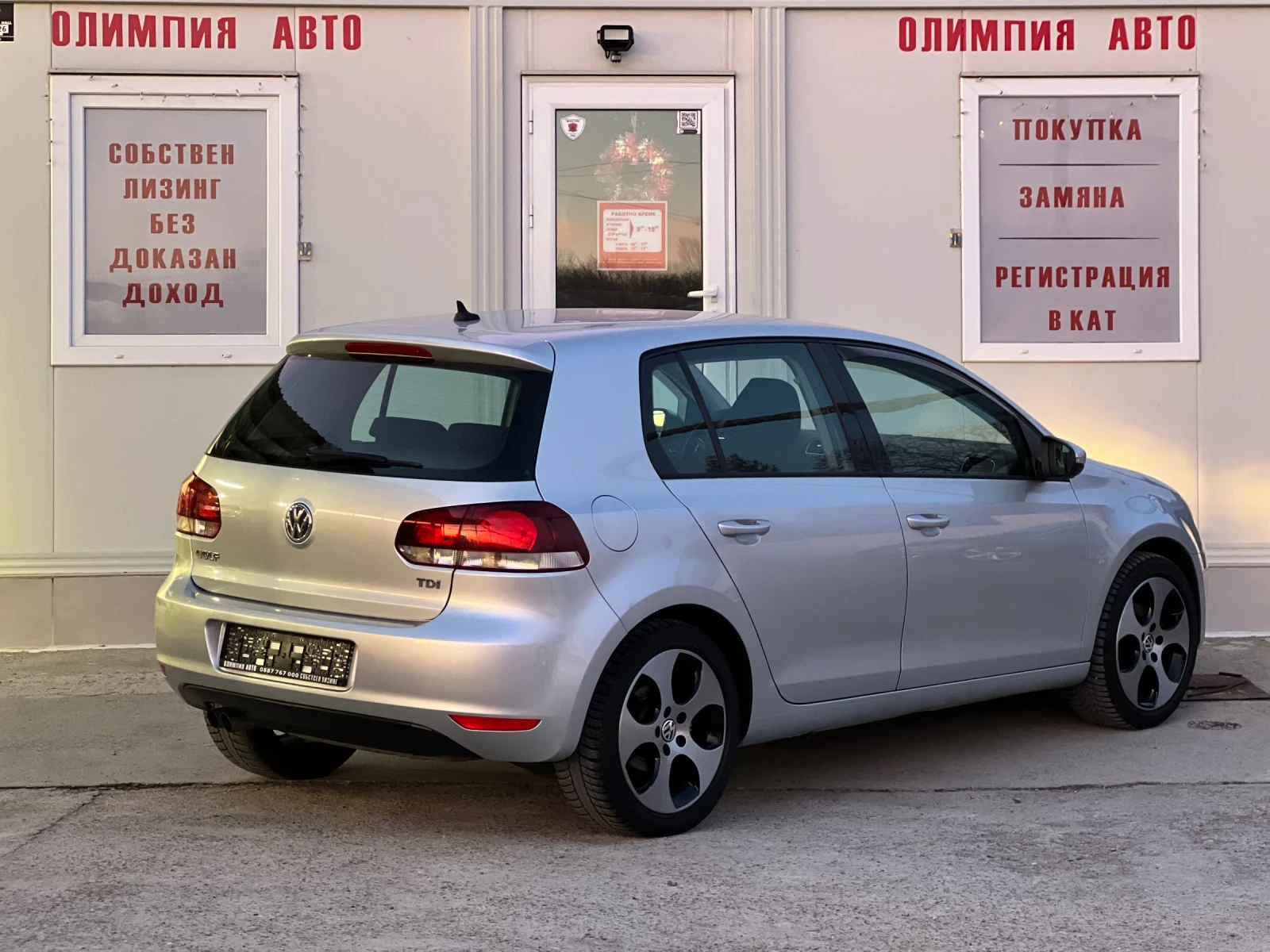 VW Golf 2.0 TDI 110ps. СОБСТВЕН ЛИЗИНГ / БАРТЕР - изображение 4