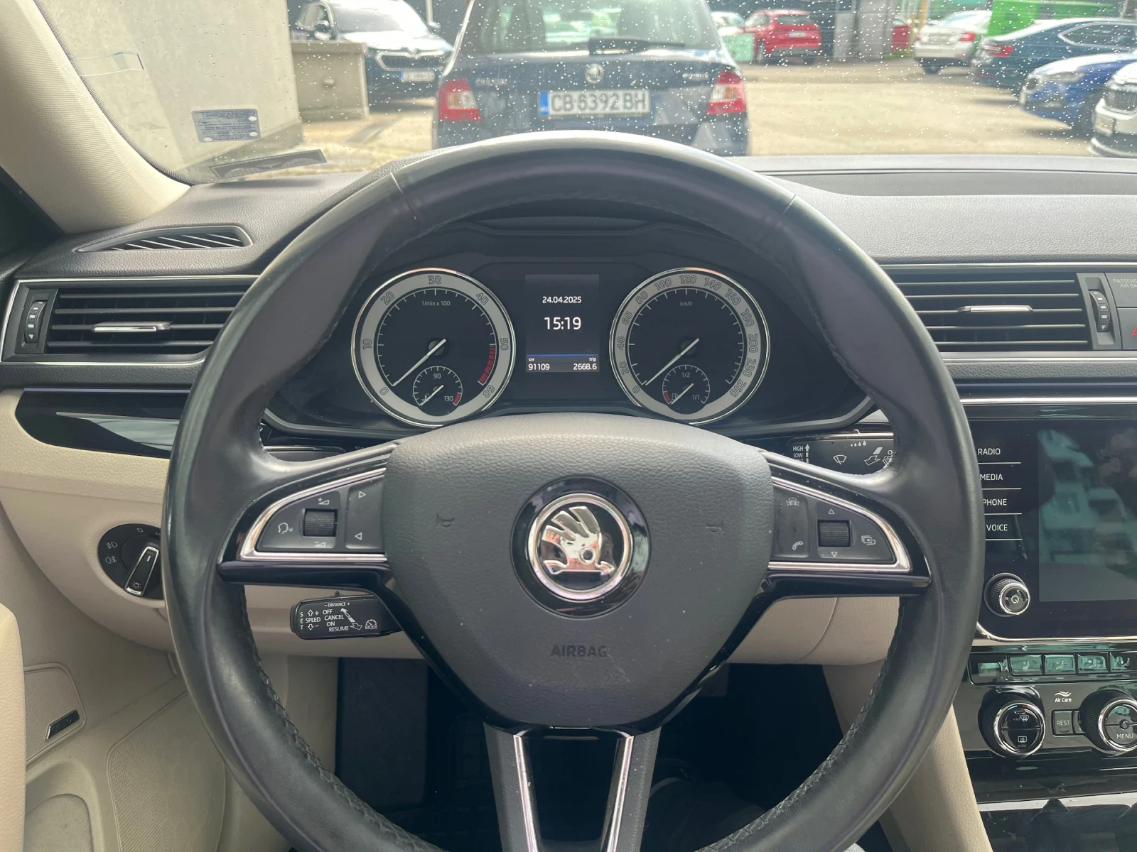 Skoda Superb 2.0TDI 7DSG 4X4 - изображение 9