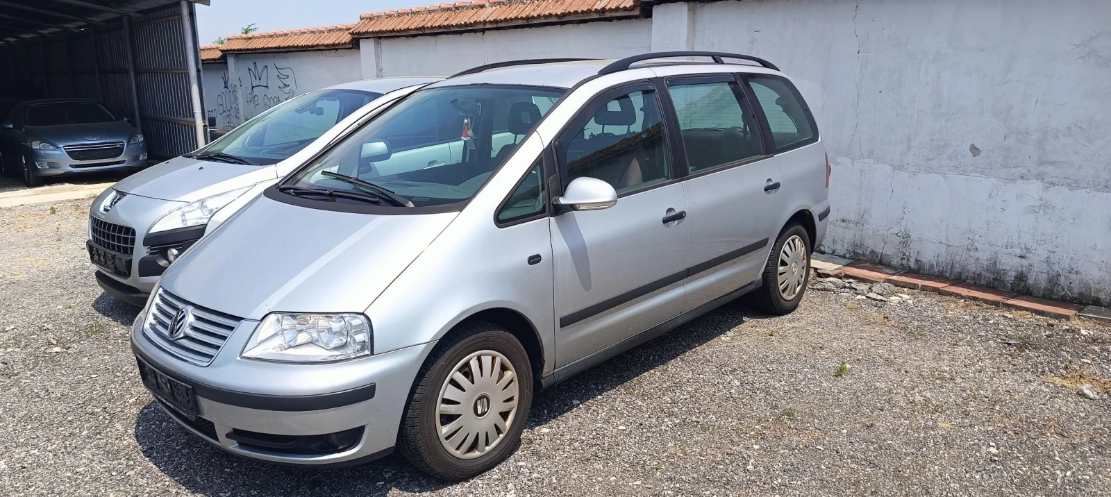 VW Sharan 2.0TDi 140k 5+ 1 - изображение 2