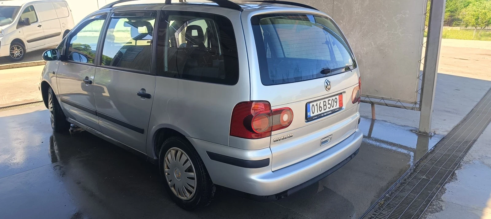 VW Sharan 2.0TDi 140k 5+ 1 - изображение 4