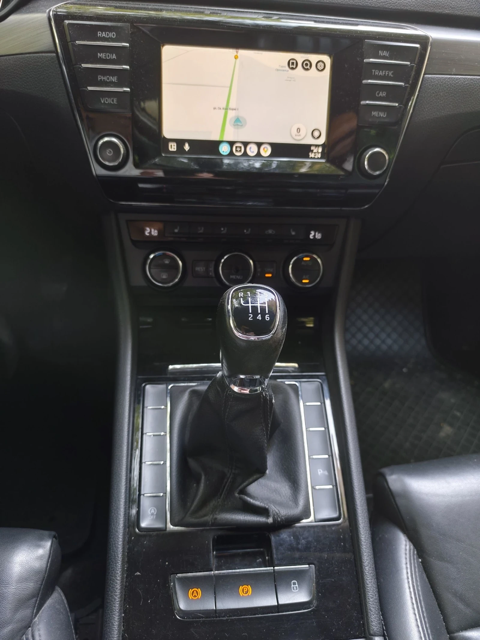 Skoda Superb 2.0 TDI - изображение 10