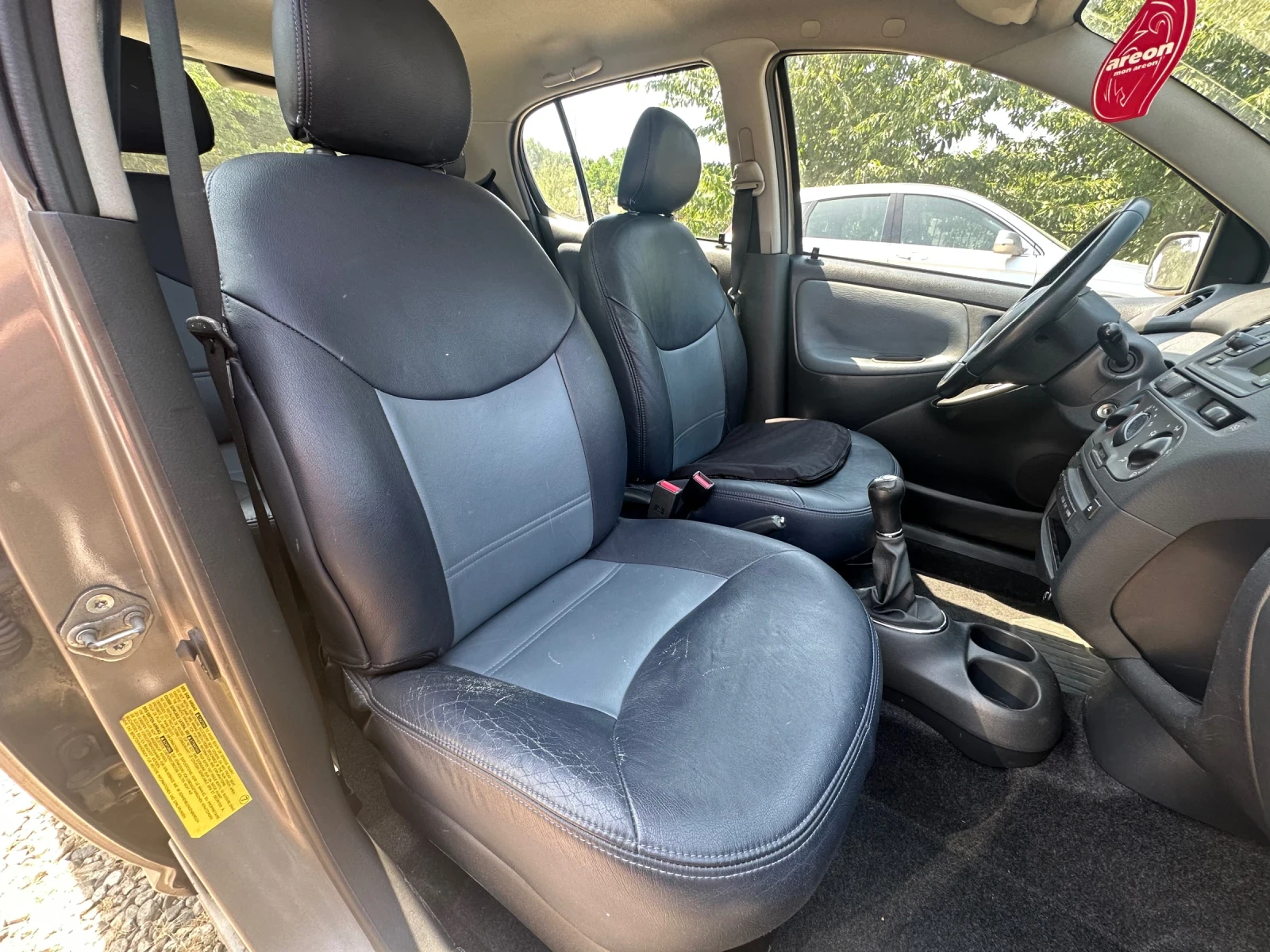 Toyota Yaris 1.0i* Кожа* Климатик* 102000км.*  - изображение 8