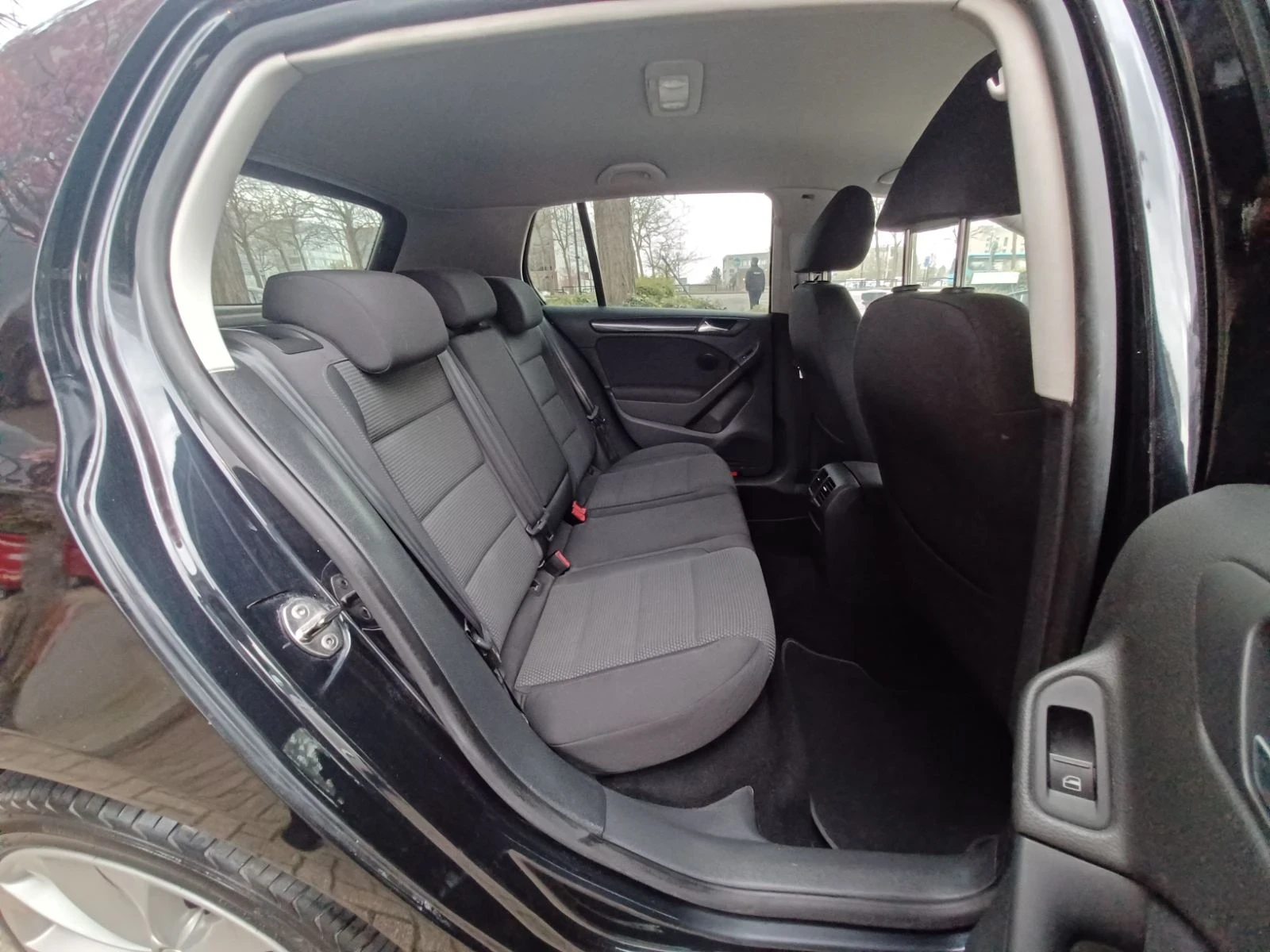 VW Golf 1.6 TDI - изображение 9