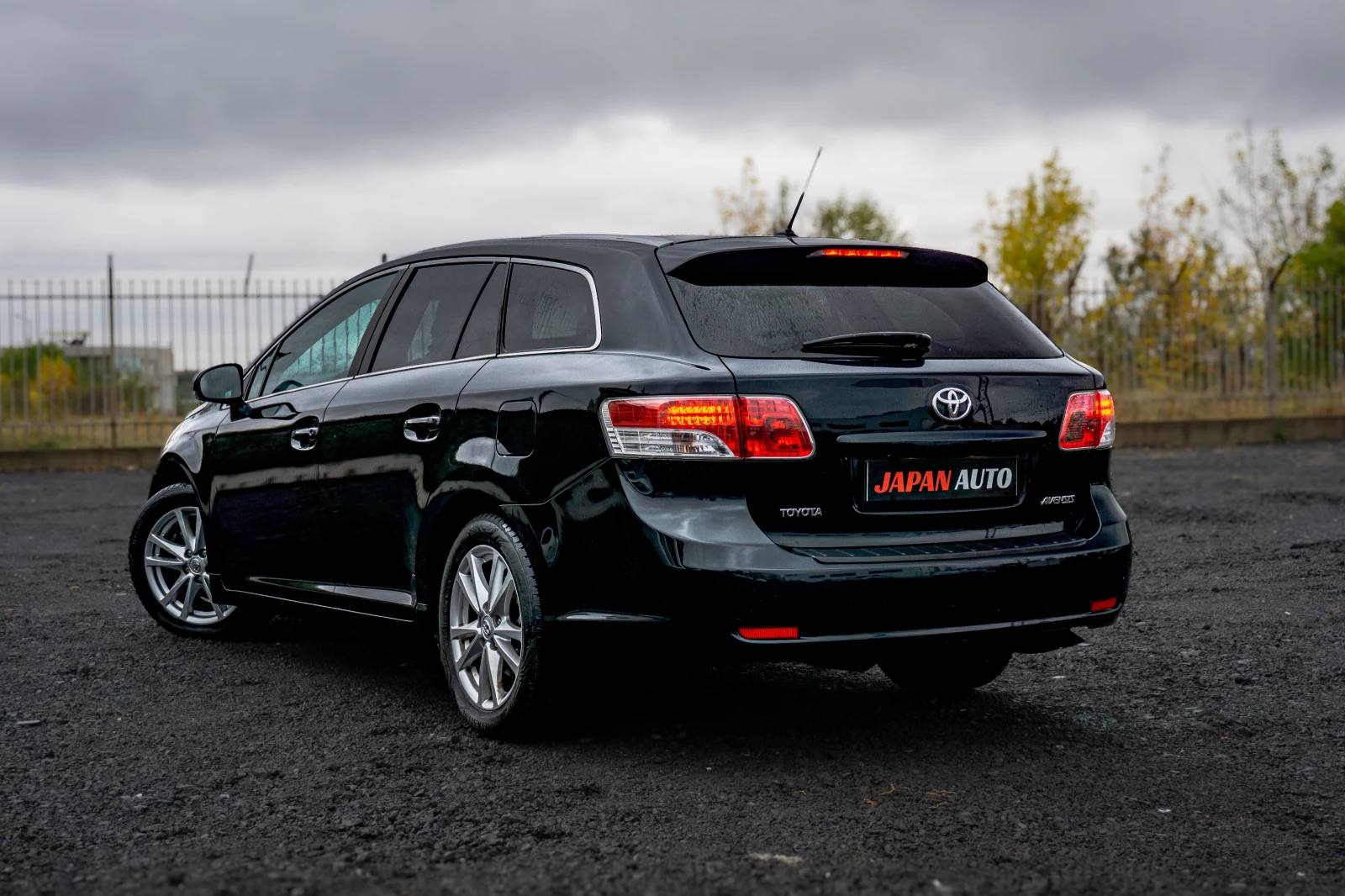 Toyota Avensis 1.8 VVT-i | С ГАРАНЦИЯ  - изображение 5
