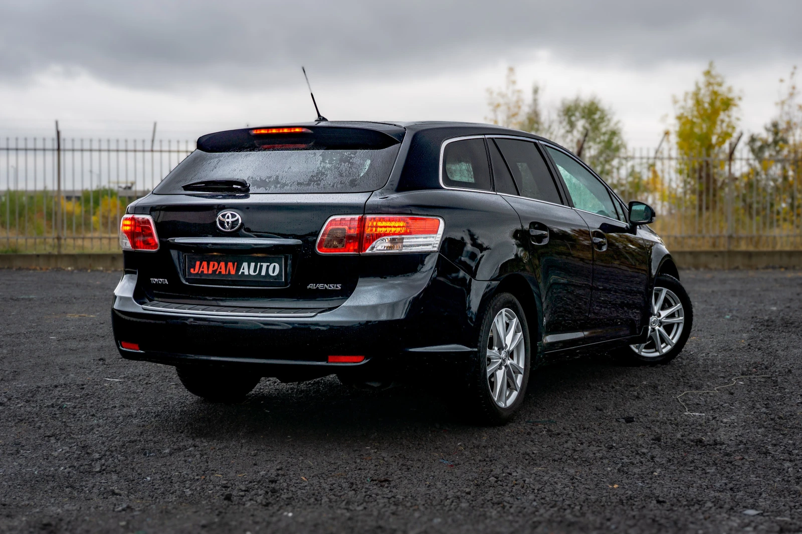 Toyota Avensis 1.8 VVT-i | С ГАРАНЦИЯ  - изображение 4
