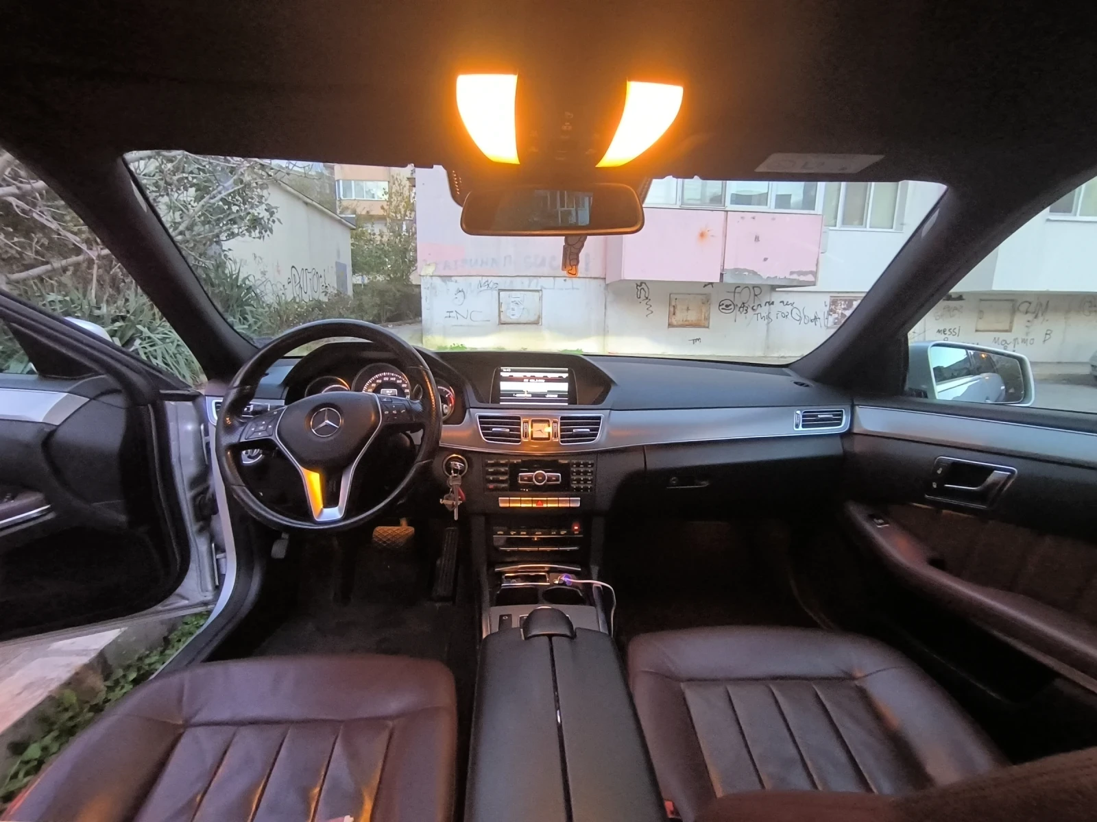 Mercedes-Benz E 200  - изображение 6